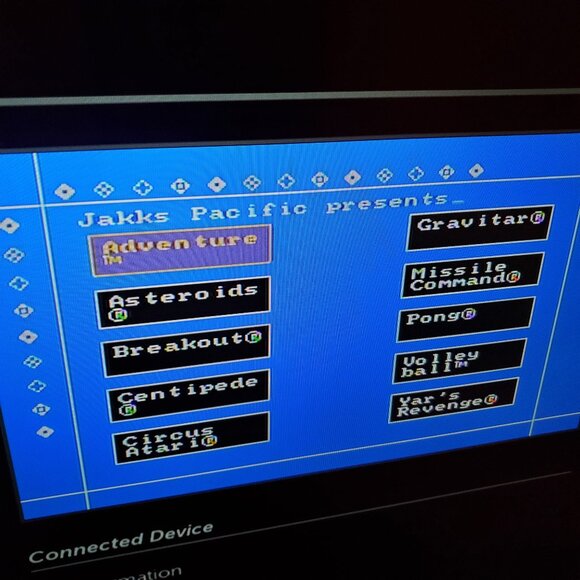 Atari 2600 Joystick 10-in-1 Plug N Play TV Video Game JAKKS Pacific Works - Picture 4 of 13